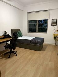 Landbay Condominium (D16), Condominium #582699071